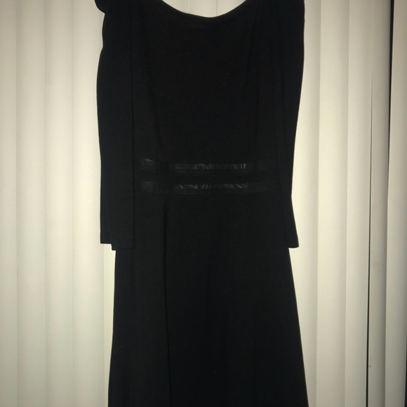 Off shoulder skater dress - Picture 3 of 4